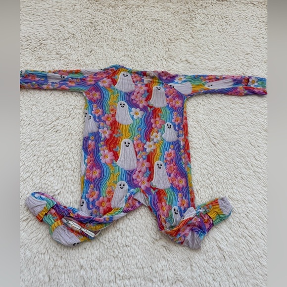 Girls Velveteen by Bunny Knots fall pajamas - Picture 6 of 6